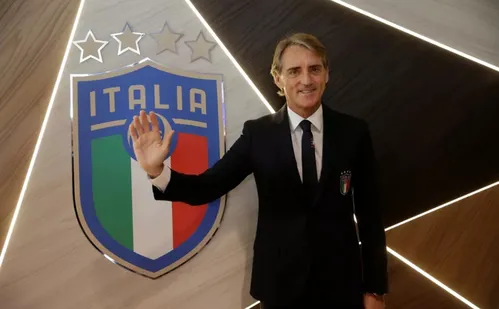
          Imagem ilustrativa da imagem Itália encaminha contratação de Roberto Mancini para assumir seleção
          