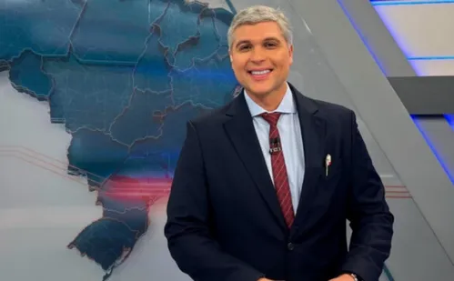 
          Imagem ilustrativa da imagem Joel Datena volta à Band e dá detalhes da cirurgia após sangramento na medula
          