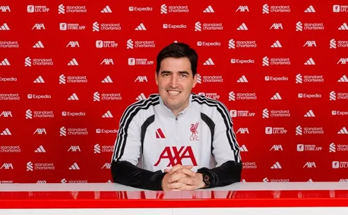 
          Imagem ilustrativa da imagem Liverpool anuncia Andoni Iraola como novo técnico após demissão de Arne Slot
          