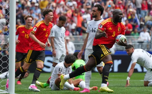 
          Imagem ilustrativa da imagem Lukaku sai do banco, participa de gol e evita derrota da Bélgica para Egito na Copa
          