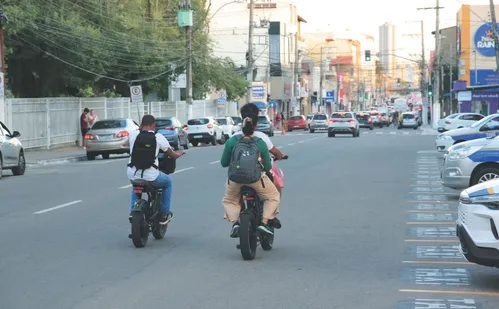 
          Imagem ilustrativa da imagem Maioria dos acidentes com bikes elétricas no ES envolve carros
          