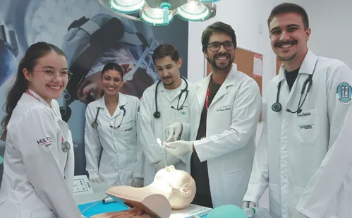 
          Imagem ilustrativa da imagem Mais de 700 vagas em cursos de Medicina no ES. Saiba como se inscrever
          