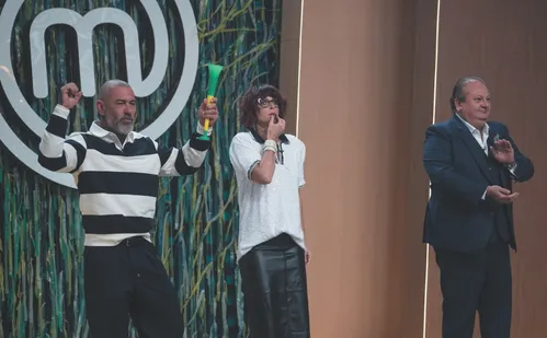 
          Imagem ilustrativa da imagem MasterChef estreia nesta terça com disputa inspirada na Copa do Mundo
          
