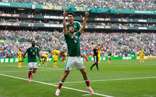 
          Imagem ilustrativa da imagem México bate África do Sul e encerra tabu com festa e chuva de vermelhos na Copa
          