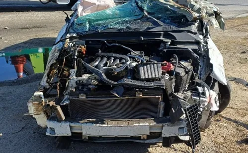 
          Imagem ilustrativa da imagem Motorista embriagado e com CNH suspensa é detido após capotar carro na BR-101
          