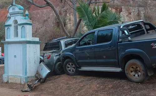 
          Imagem ilustrativa da imagem Motorista embriagado é preso após atropelar três pessoas em Santa Teresa
          