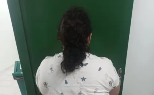 
          Imagem ilustrativa da imagem Mulher que fingia ser criança em SC fará exame de sanidade mental nesta sexta
          