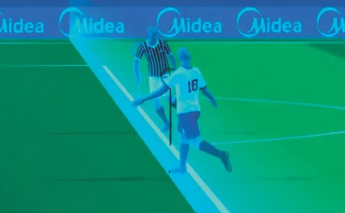 
          Imagem ilustrativa da imagem Nem o impedimento semiautomático acaba com as reclamações no futebol brasileiro
          