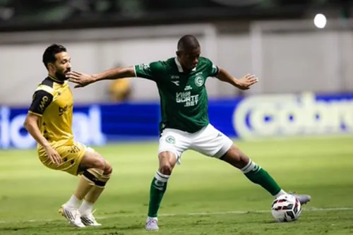 
          Imagem ilustrativa da imagem Novamente Sport cede empate no final do jogo e fica no 1 a 1 com o Goiás
          