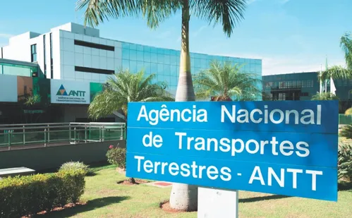 
          Imagem ilustrativa da imagem Nove concursos federais a partir de hoje com salário de até R$ 11 mil
          