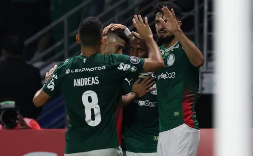 
          Imagem ilustrativa da imagem Palmeiras goleia Junior com Flaco garçom e vai às oitavas da Libertadores
          