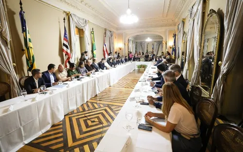 
          Imagem ilustrativa da imagem Polo de Confecções: Estado cria grupo para conter impacto da taxa das blusinhas
          