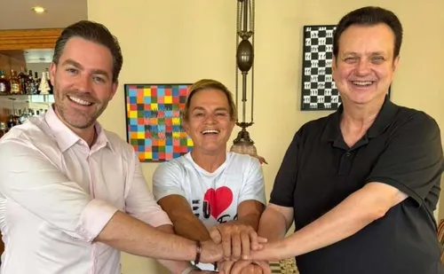 
          Imagem ilustrativa da imagem Renzo Vasconcelos: "Enquanto eu tiver a caneta, Meneguelli é candidato"
          