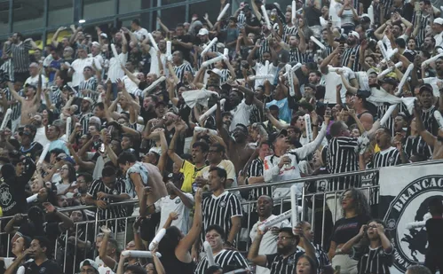 
          Imagem ilustrativa da imagem Rio Branco coloca ingressos a R$ 10 em busca da classificação na Série D
          