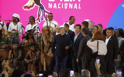 
          Imagem ilustrativa da imagem Segurança de Lula é agredido durante visita a Aracruz
          