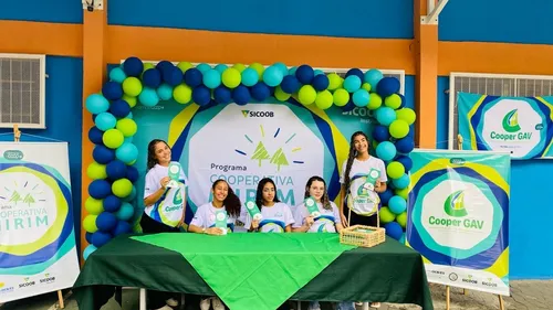 
          Imagem ilustrativa da imagem Sicoob leva educação financeira a 97 mil pessoas no Brasil
          