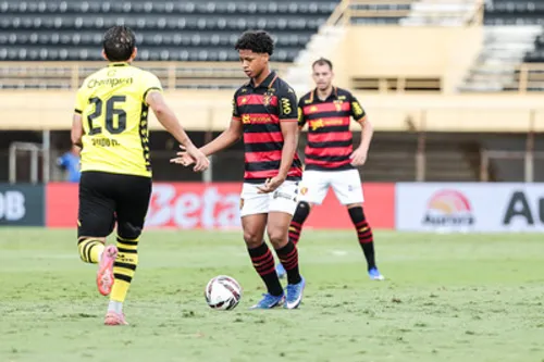 
          Imagem ilustrativa da imagem Sport empata com o São Bernardo em partida sem gols e não sobe na tabela
          