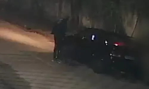 
          Imagem ilustrativa da imagem Suspeito de assassinar motorista de aplicativo no Bongi é preso na Mustardinha
          