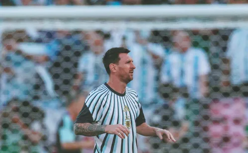 
          Imagem ilustrativa da imagem Último gigante no caminho de Messi na Copa do Mundo 2026
          