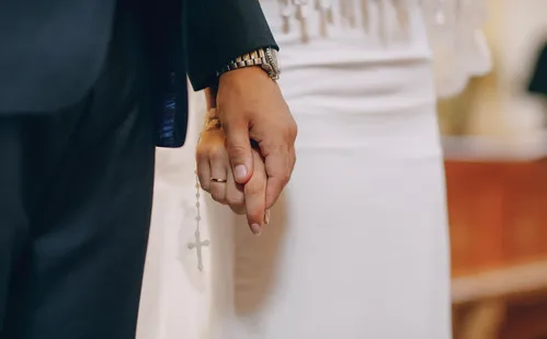 
          Imagem ilustrativa da imagem Vaga para casar na igreja, só se for em 2027
          
