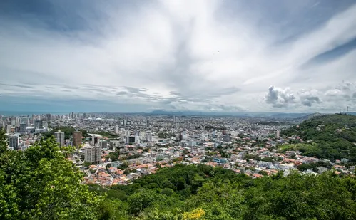 
          Imagem ilustrativa da imagem Vila Velha recebe investimento de R$ 2 bilhões e melhora infraestrutura
          