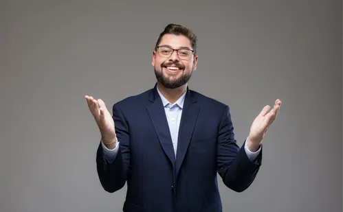
          Imagem ilustrativa da imagem Vinícius Rangel estreia no Brasil Urgente ES nesta segunda-feira
          