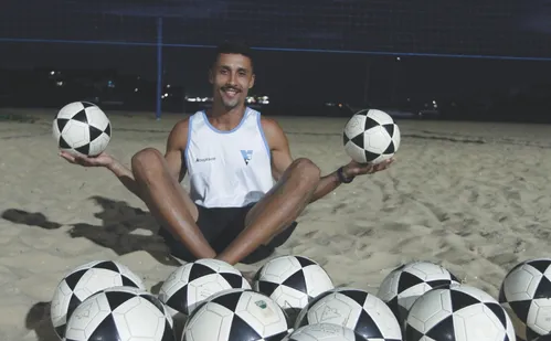 
          Imagem ilustrativa da imagem Vitória define regras para aulas de esportes na praia
          