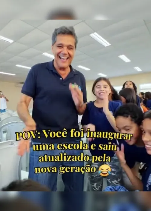 
          Imagem ilustrativa da imagem Renzo Vasconcelos: "Enquanto eu tiver a caneta, Meneguelli é candidato"
          