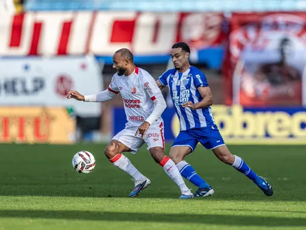 Imagem ilustrativa da imagem Náutico perde para o Avaí e chega a sete jogos sem vitórias na Série B