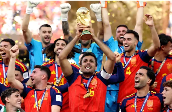 Imagem ilustrativa da imagem Espanha vence Argentina na prorrogação e é bicampeã da Copa do Mundo