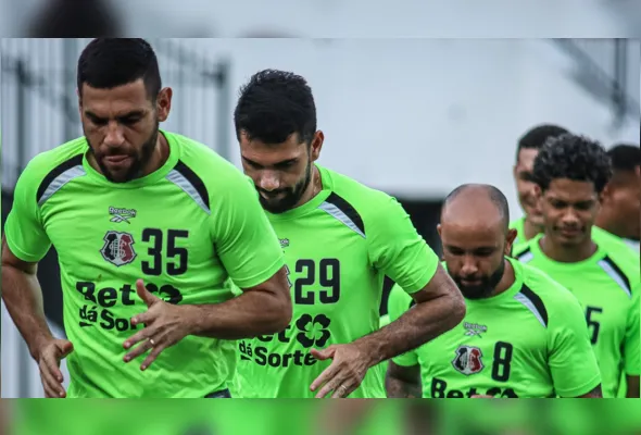 Imagem ilustrativa da imagem Santa Cruz tem treino cancelado após protesto de jogadores por atraso salarial