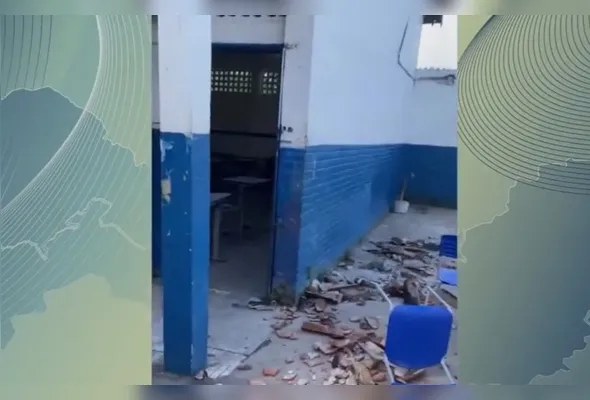 Imagem ilustrativa da imagem Telhado desaba parcialmente em escola na Mustardinha e fere seis pessoas