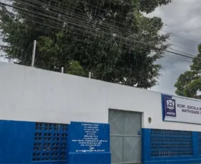 Imagem ilustrativa da imagem Chuvas no Grande Recife mudam rotina em escolas municipais nesta terça (4)