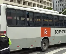 Imagem ilustrativa da imagem Colisão entre dois ônibus deixa feridos no Centro do Recife