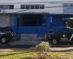 Imagem ilustrativa da imagem Motoboy foragido é preso durante corrida por aplicativo em Vitória