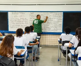 Imagem ilustrativa da imagem Pernambuco segue entre as 3 melhores notas do Brasil no Ideb do ensino médio