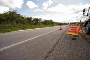 Imagem ilustrativa da imagem Governo inicia duplicação da BR-232 entre São Caetano e PE-166