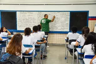 Imagem ilustrativa da imagem Pernambuco segue entre as 3 melhores notas do Brasil no Ideb do ensino médio