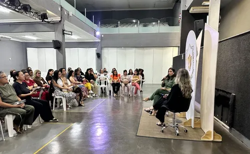 
          Imagem ilustrativa da imagem Agosto Lilás: palestras em igrejas ampliam debate sobre violência doméstica
          