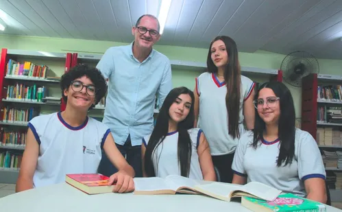 
          Imagem ilustrativa da imagem Escolas públicas do ES contam o que fizeram para liderar ranking do Ideb
          