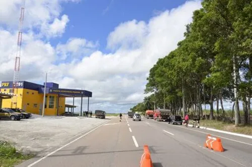 
          Imagem ilustrativa da imagem Foragido da Justiça no RN é preso pela PRF na BR-101 em Pernambuco
          