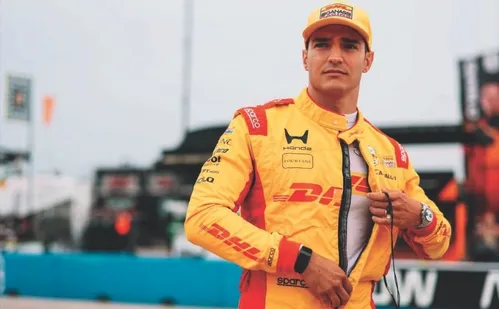 
          Imagem ilustrativa da imagem Fórmula Indy: Palou é pole na 2ª corrida neste domingo
          