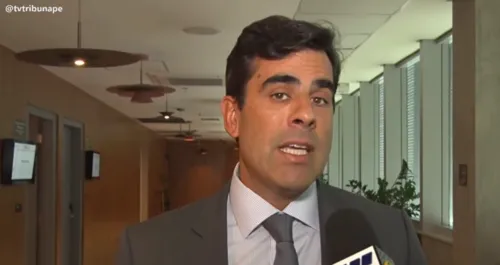 
          Imagem ilustrativa da imagem Frente Popular aciona Justiça contra campanha de Raquel Lyra
          