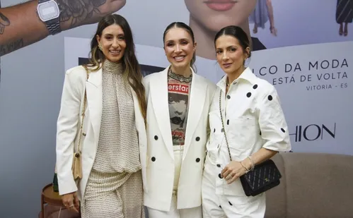 
          Imagem ilustrativa da imagem Influencers revelam como faturam com dicas de moda nas redes
          