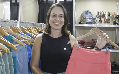 
          Imagem ilustrativa da imagem Influencers revelam como faturam com dicas de moda nas redes
          