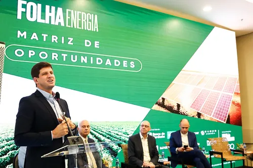 
          Imagem ilustrativa da imagem "Pernambuco precisa reivindicar o domínio da Transnordestina", diz João Campos
          