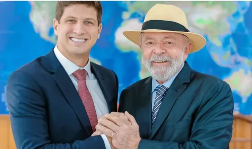 
          Imagem ilustrativa da imagem Lula grava vídeos com aliados em Brasília para eleição de 2026
          