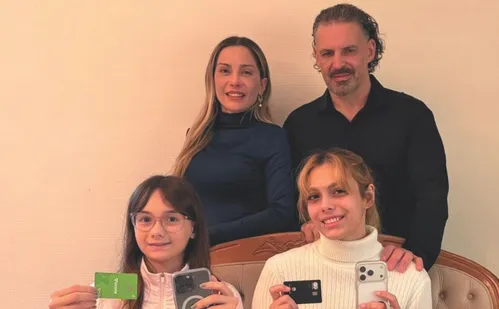 
          Imagem ilustrativa da imagem Maioria dos adolescentes já usa banco digital no Espírito Santo
          