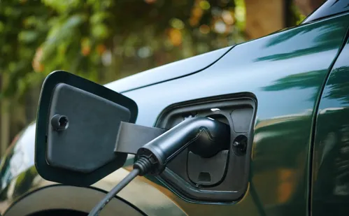 
          Imagem ilustrativa da imagem Mais 6.927 carros elétricos mudam a rotina de condomínios no Espírito Santo
          