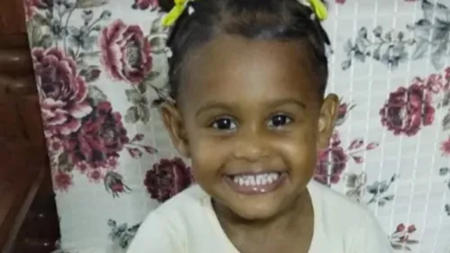 
          Imagem ilustrativa da imagem Menina de 2 anos morre afogada em piscina em Aliança
          